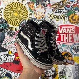 Vans Toddler Black and White Sk8 Hi